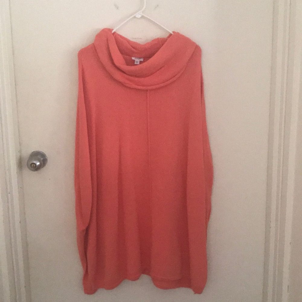 Women’s size M/L poncho color salmon